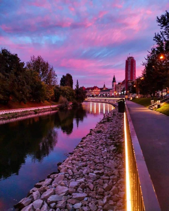 Apartmán Spiegel Center Oradea Exteriér fotografie